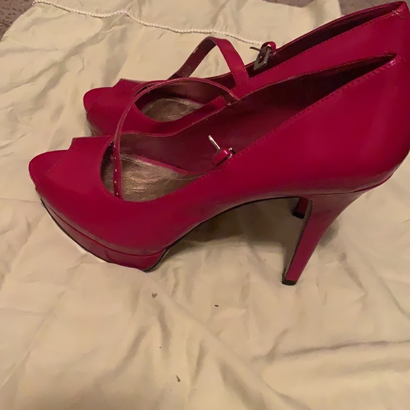 Red peep toe - Picture 2 of 2